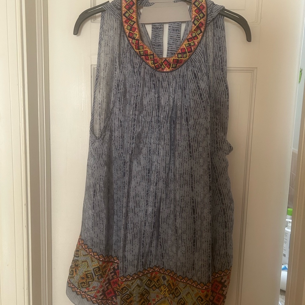 Anthropologie Gray Patterned Sleeveless Top with Multicolor Trim